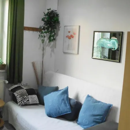 In Einem Haus Inkl Parkplatz Nach Verfuegbarkeit *