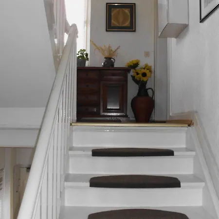 منزل للإقامة In Einem Haus Inkl Parkplatz Nach Verfuegbarkeit *