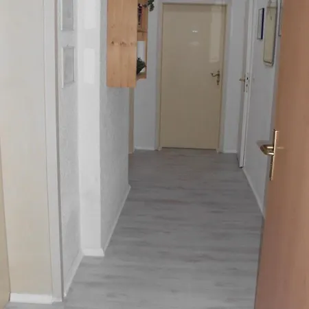 Quarto em Acomodações Particulares In Einem Haus Inkl Parkplatz Nach Verfuegbarkeit Essen
