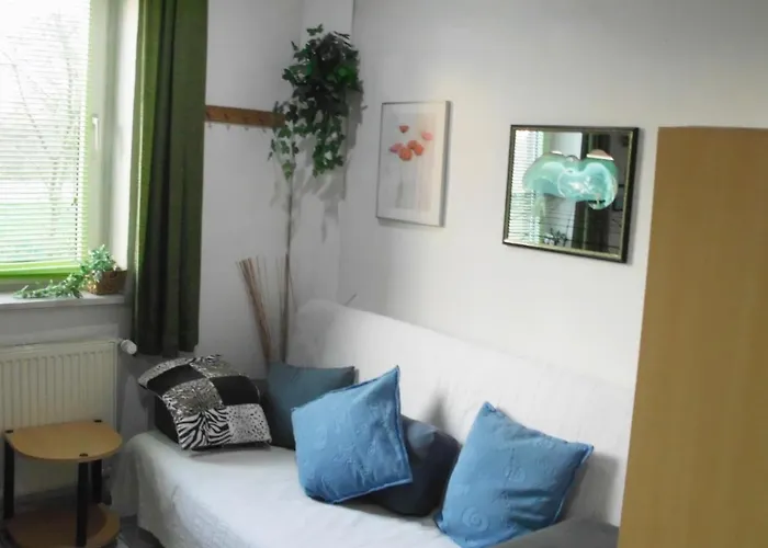 In Einem Haus Inkl Parkplatz Nach Verfuegbarkeit *