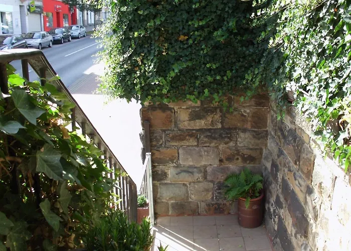 In Einem Haus Inkl Parkplatz Nach Verfuegbarkeit Essen